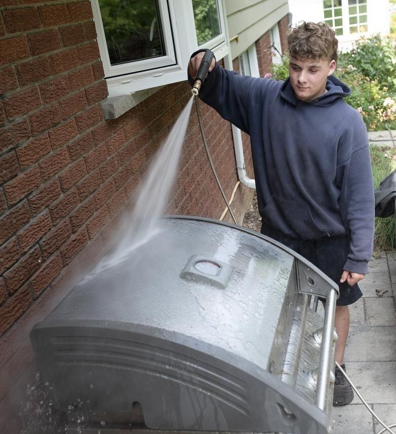 Hamilton Spectator: This Hamilton teen made $10,000 in a month cleaning barbecues